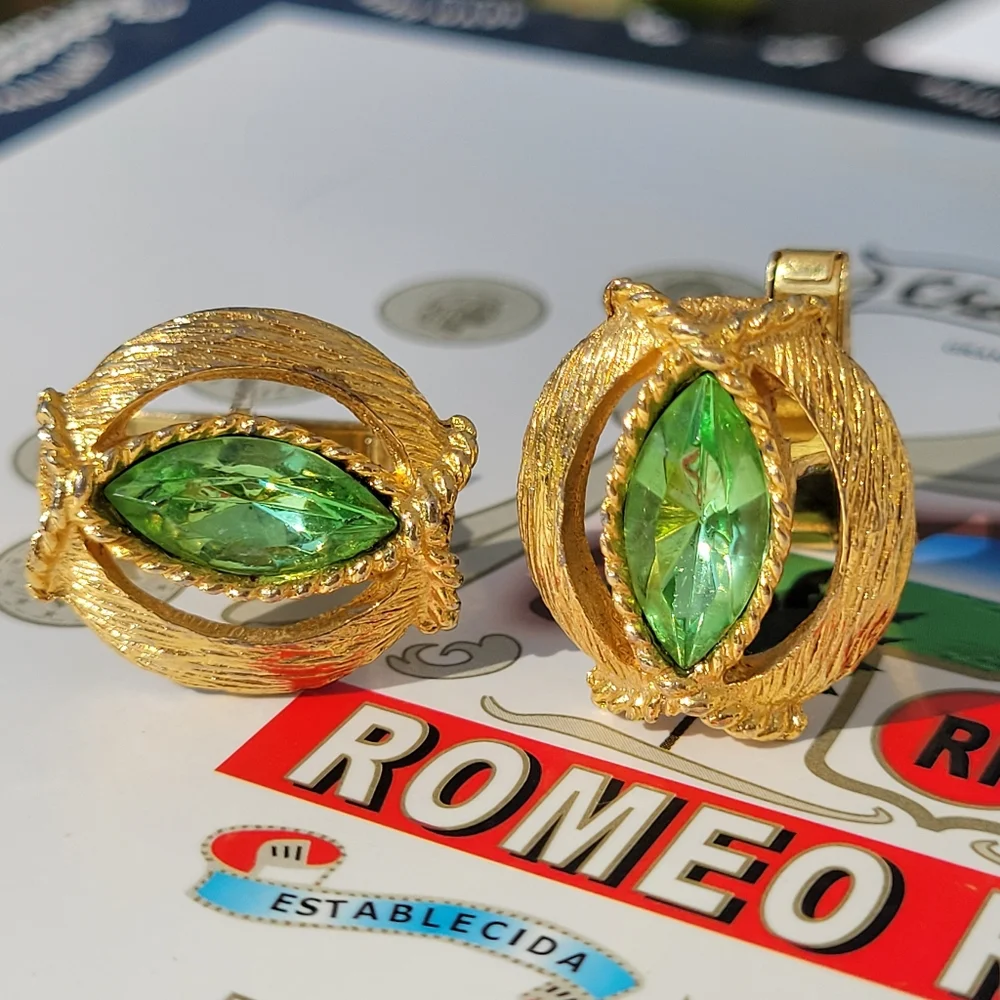 Vintage Cufflinks Green Rhinestone & Gold-tone Corded Metalwork ~ Snazzy! Retro!